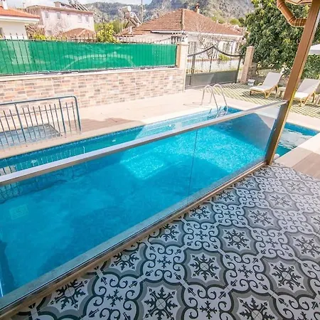 Luxury Holiday Villa, 4 Bedroom With Private Pool