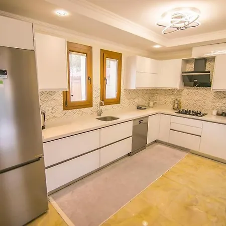 Βίλα Luxury Holiday Villa, 4 Bedroom With Private Pool